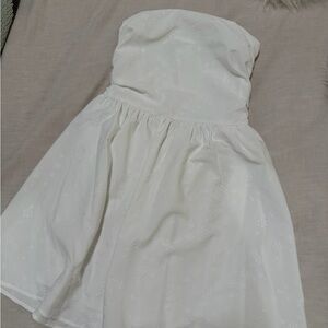 Charming White Women’s Dress